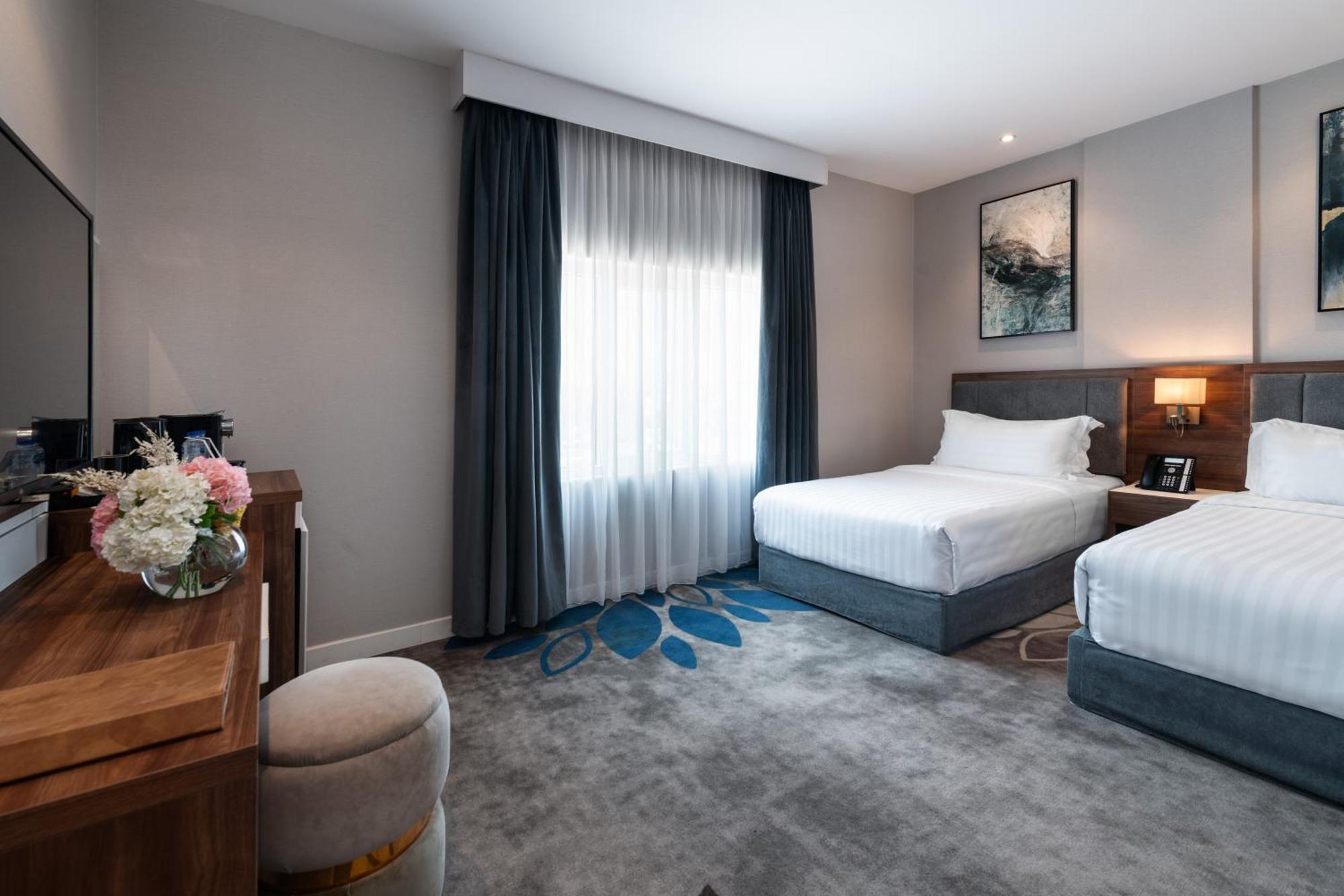Warwick Al Jubail Hotel Ngoại thất bức ảnh