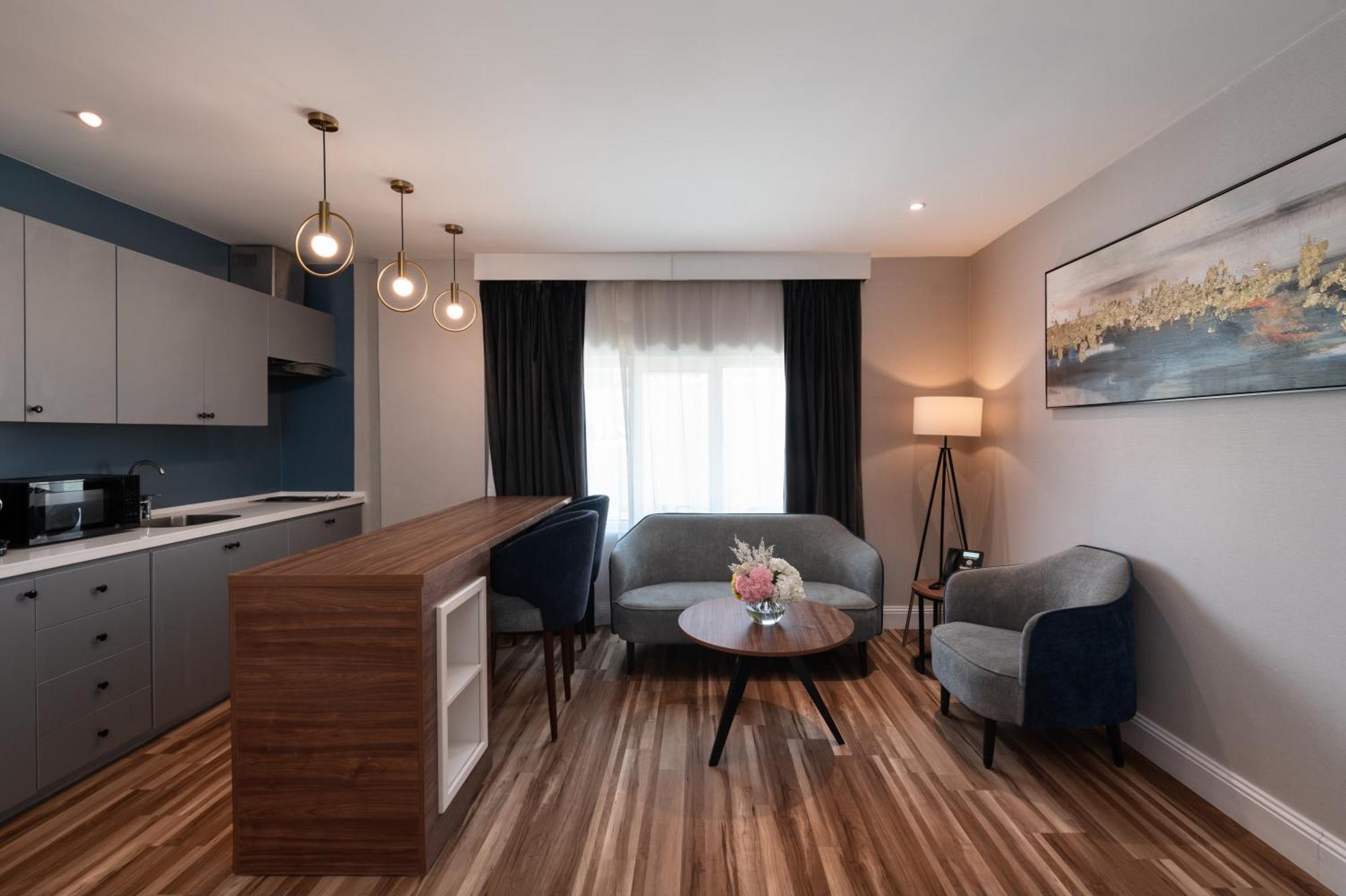 Warwick Al Jubail Hotel Ngoại thất bức ảnh