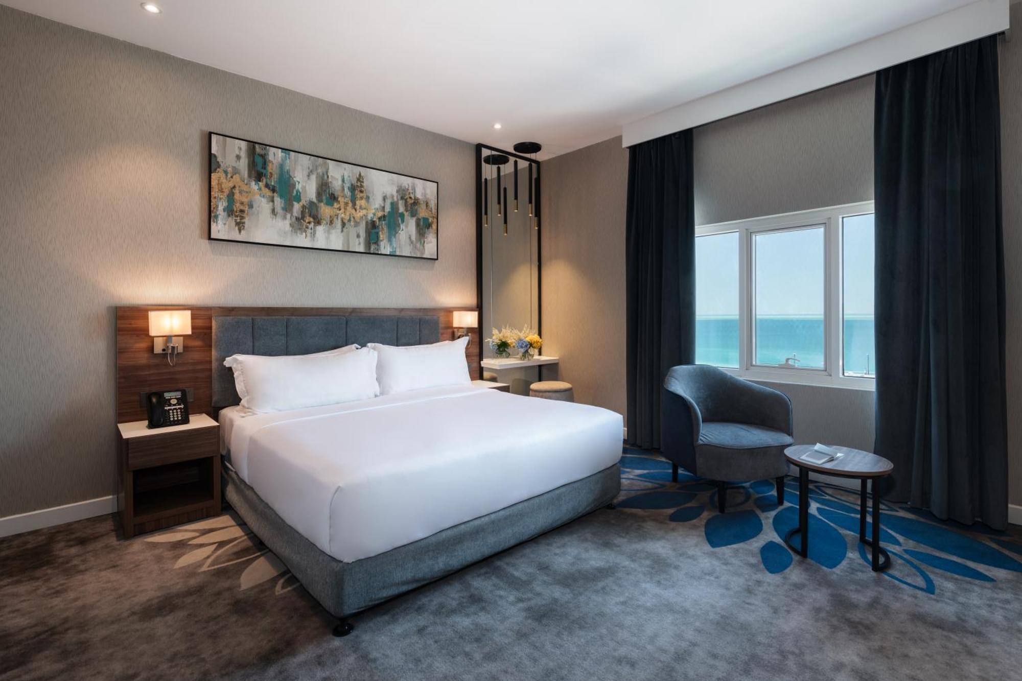 Warwick Al Jubail Hotel Ngoại thất bức ảnh